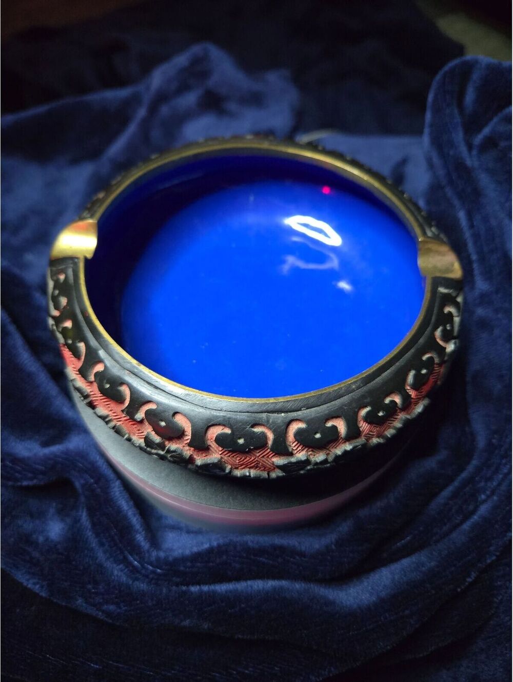 Vintage Chinese Black & Red Cinnabar Lacq Bowl 5.5” Blue Enamel Forbidden City